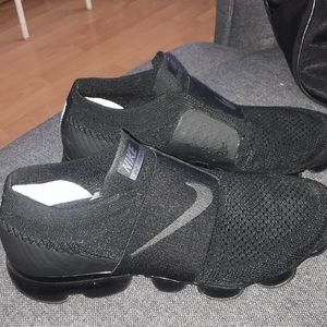 Black Nike Vapormax